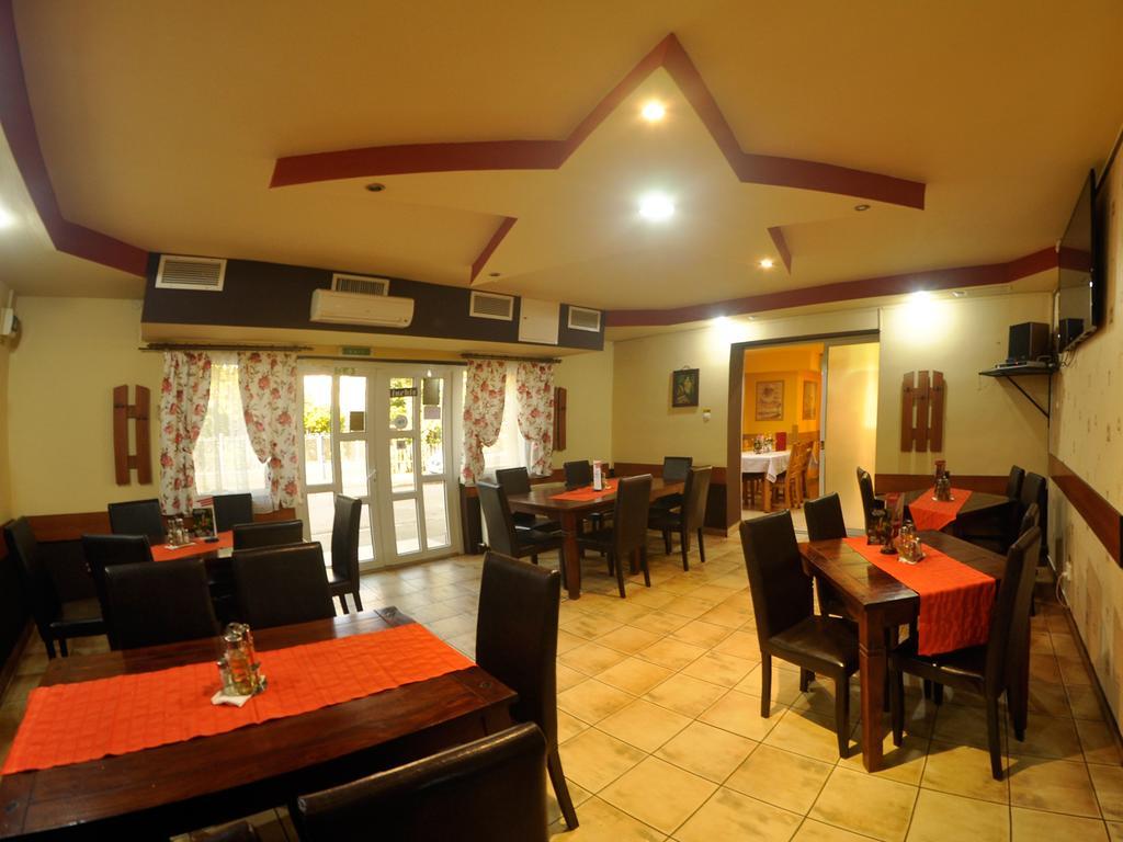 Casa Belazur Hotel Deva Buitenkant foto