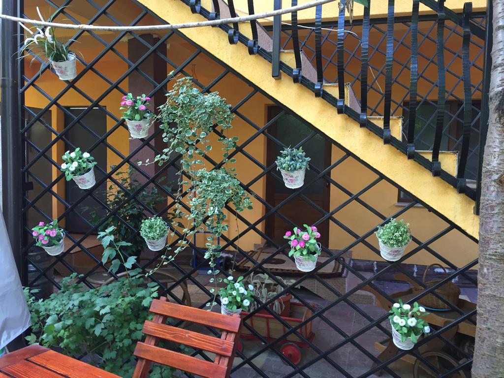 Casa Belazur Hotel Deva Buitenkant foto